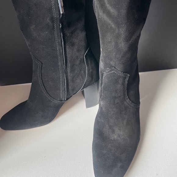 Karl Lagerfeld Razo Tassel Knee High Boots - Picture 2 of 7